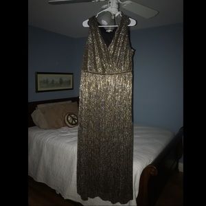 London Times Gold Dress w/ Black Undertone